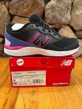 New Balance Kid's 680 V6 Lace-up, Black/Magenta Pop/Aura, 4 Wide Big Kid